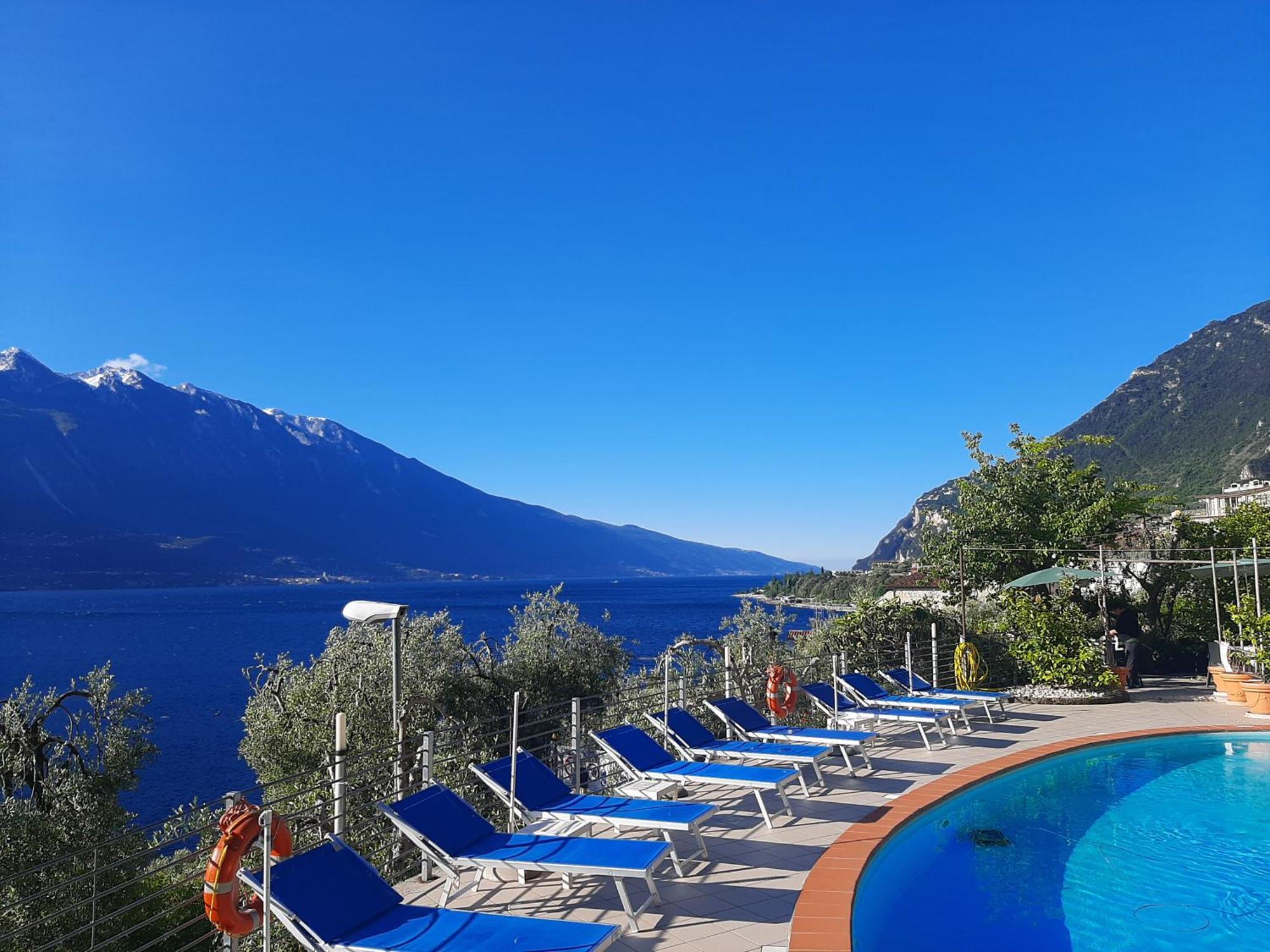 Hotel Augusta Garni Limone sul Garda Exterior foto